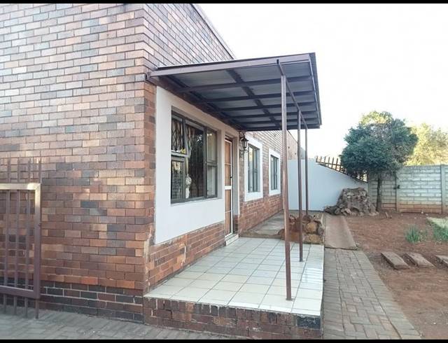 2 BEDROOM PROPERTY TO RENT IN VANDERBIJLPARK CW 6